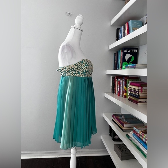 Lilly Pulitzer Jillie Night Out dress Chic Strapless Jewel Silk Gold Empire Sz 2 - Picture 9 of 16